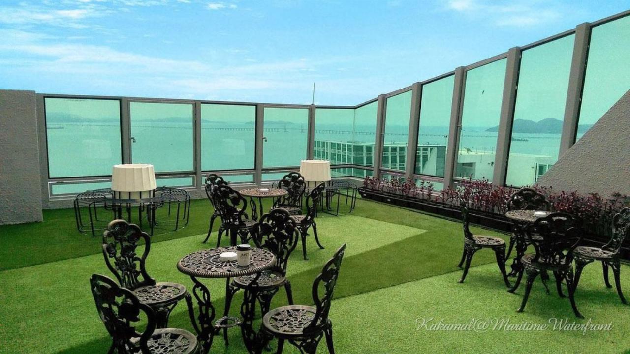 Maritime Luxury Suites George Town Ngoại thất bức ảnh