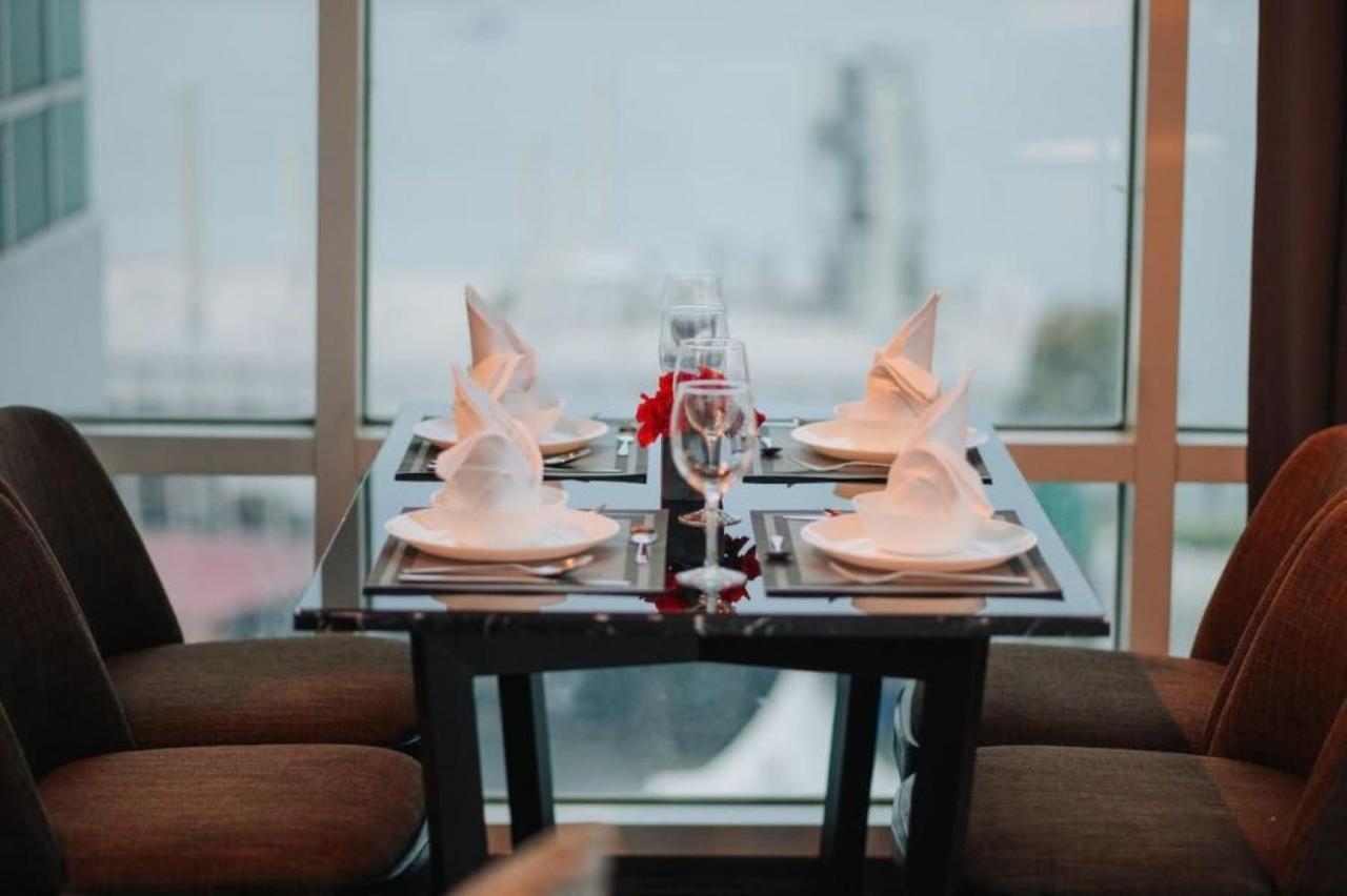 Maritime Luxury Suites George Town Ngoại thất bức ảnh